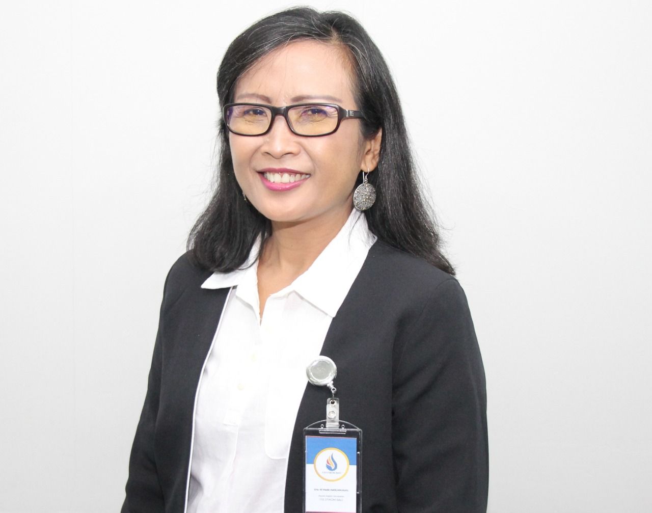 podiumnews.com-Calon Mahasiswa Peminat Kuliah Sambil Magang Online ITB STIKOM Bali Membludak